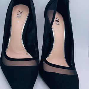 Classic Zara black Pump in size 9